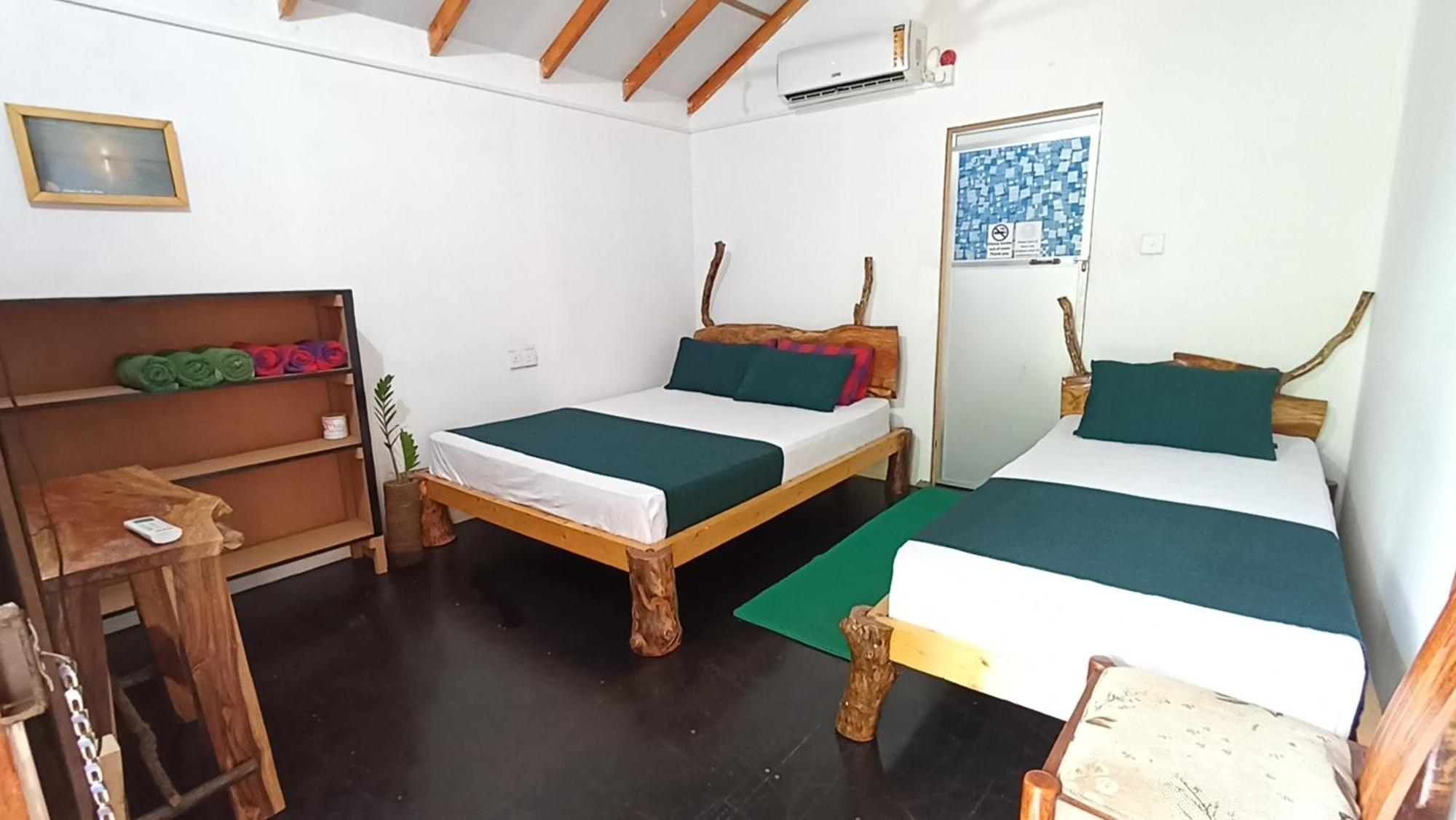 Nature Beach Huts Trincomalee Buitenkant foto